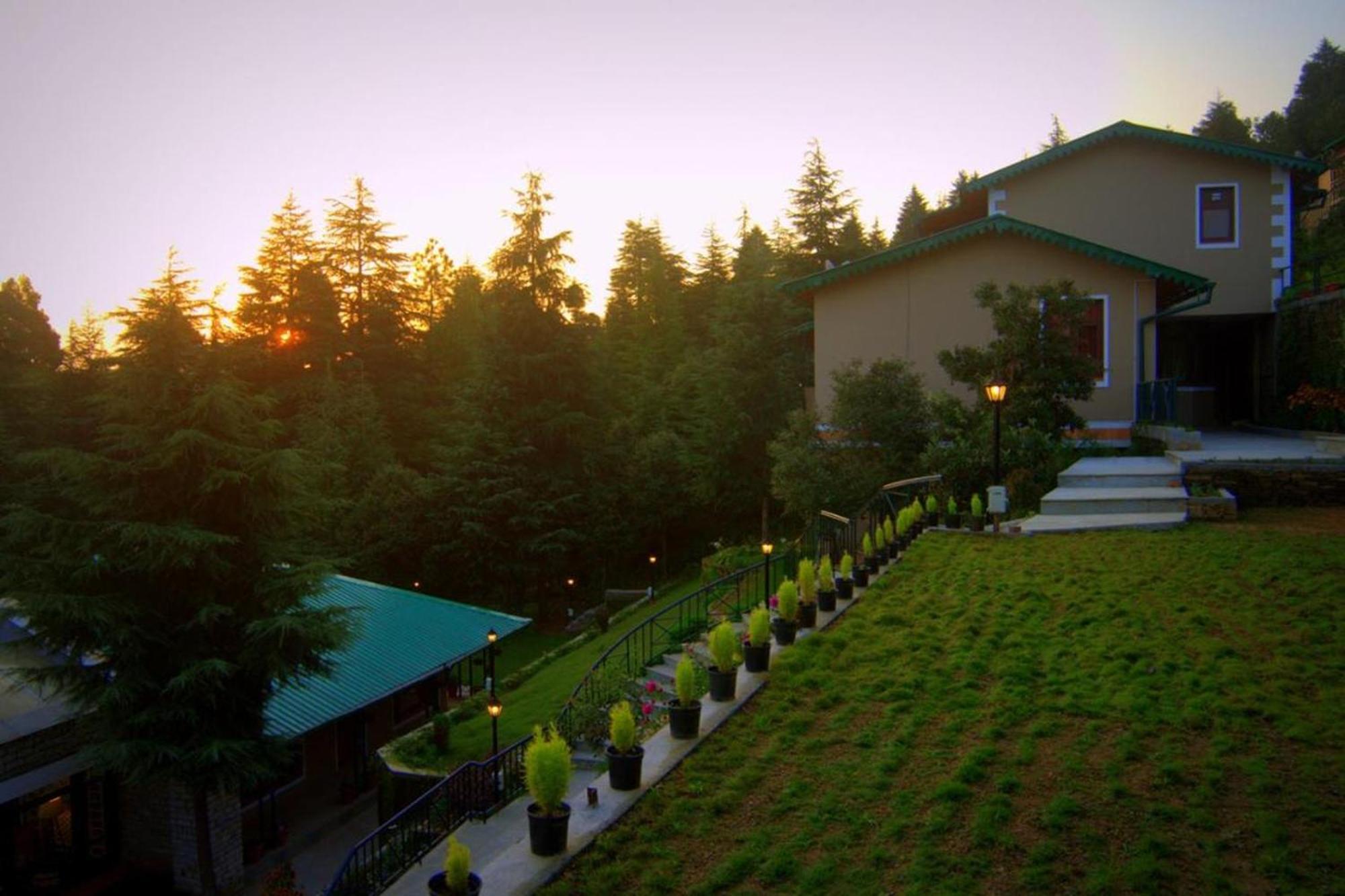 Blusalzz Escapade Anant Rasa Resort - Ranikhet Shitlakhet Zewnętrze zdjęcie